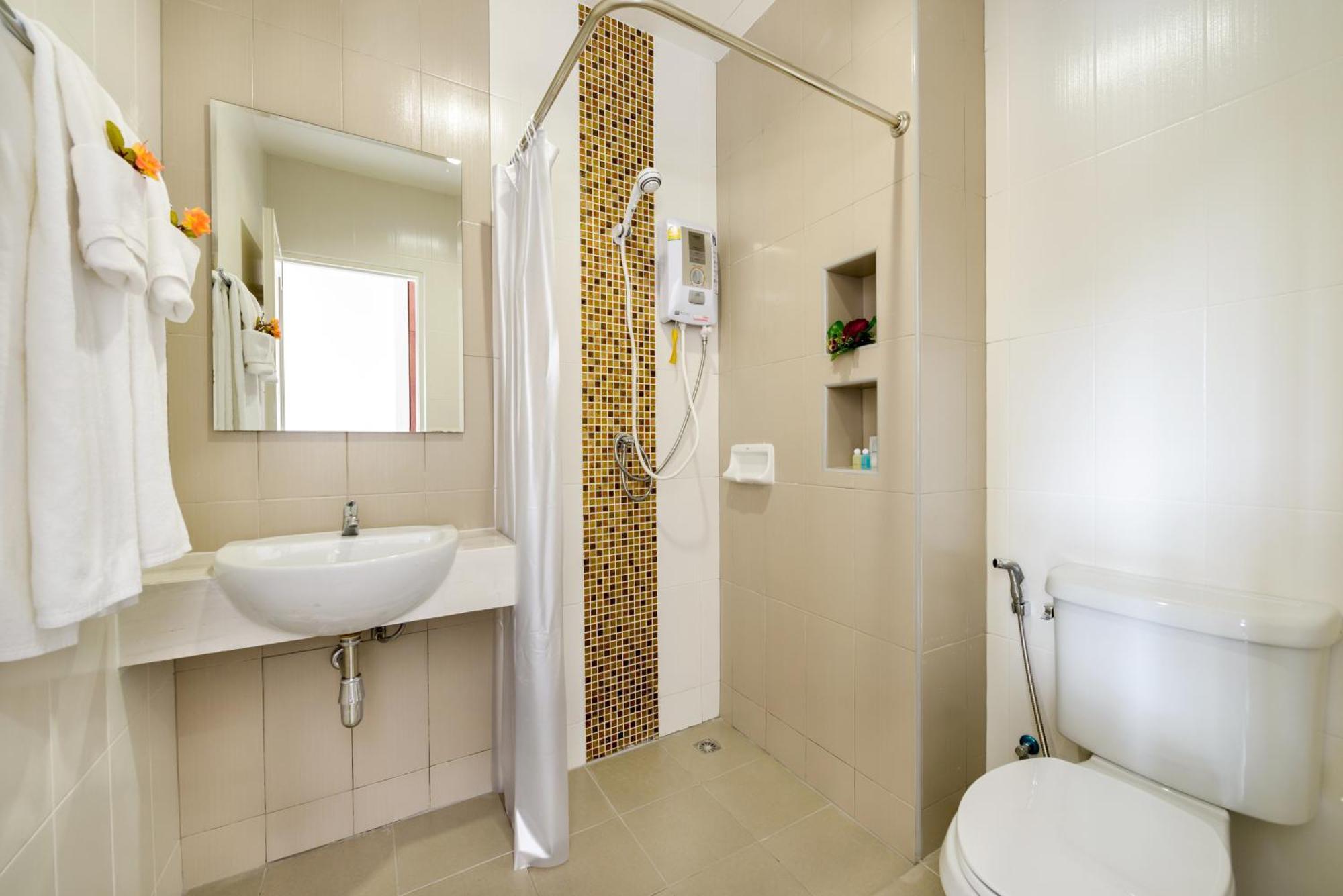 The Topaz Residence Phuket Town Экстерьер фото